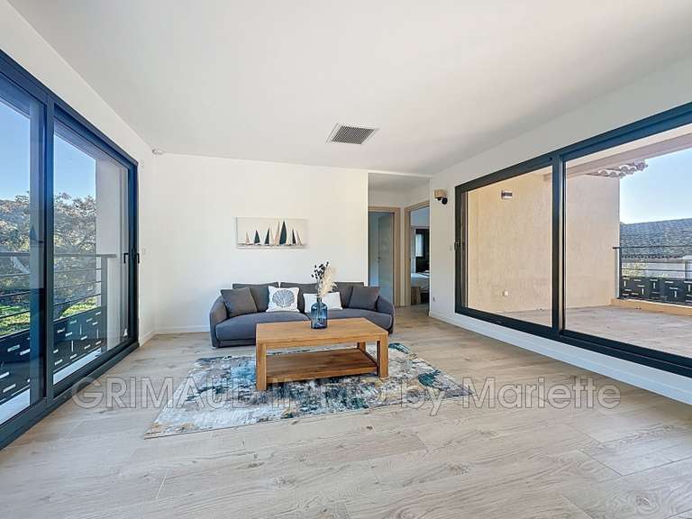 Villa Plan-de-la-Tour - 4 bedrooms - 240m²