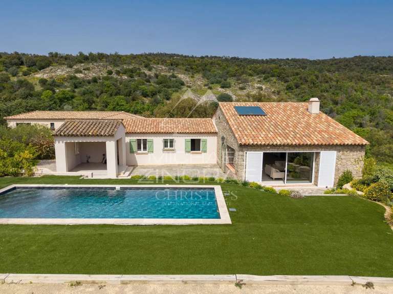 Villa Plan-de-la-Tour - 4 chambres - 193m²