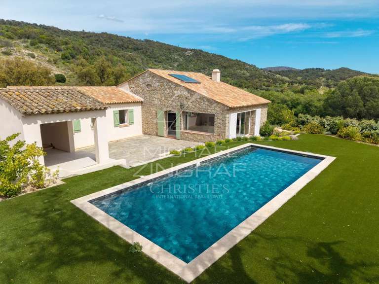 Villa Plan-de-la-Tour - 4 chambres - 193m²