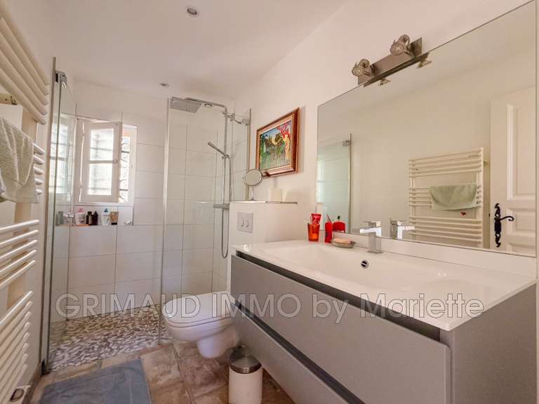 Villa Plan-de-la-Tour - 5 chambres - 249m²