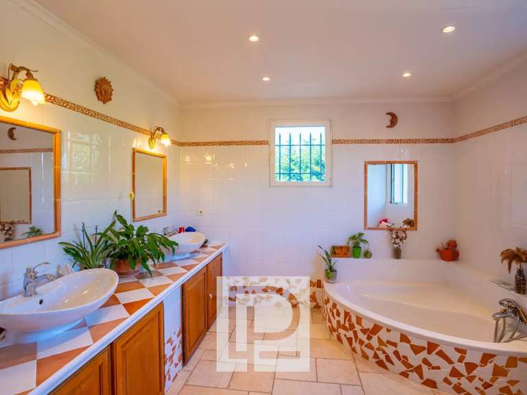 House plascassier - 3 bedrooms - 250m²