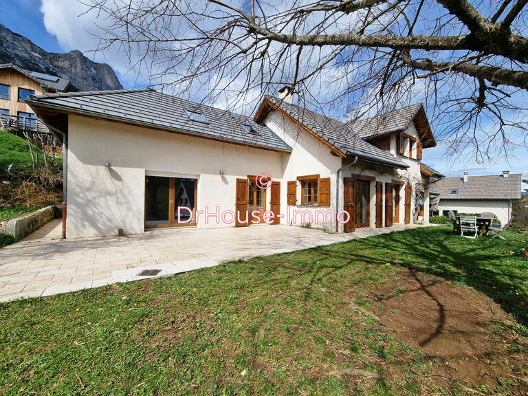 Vente Villa Plateau-Des-Petites-Roches - 6 chambres