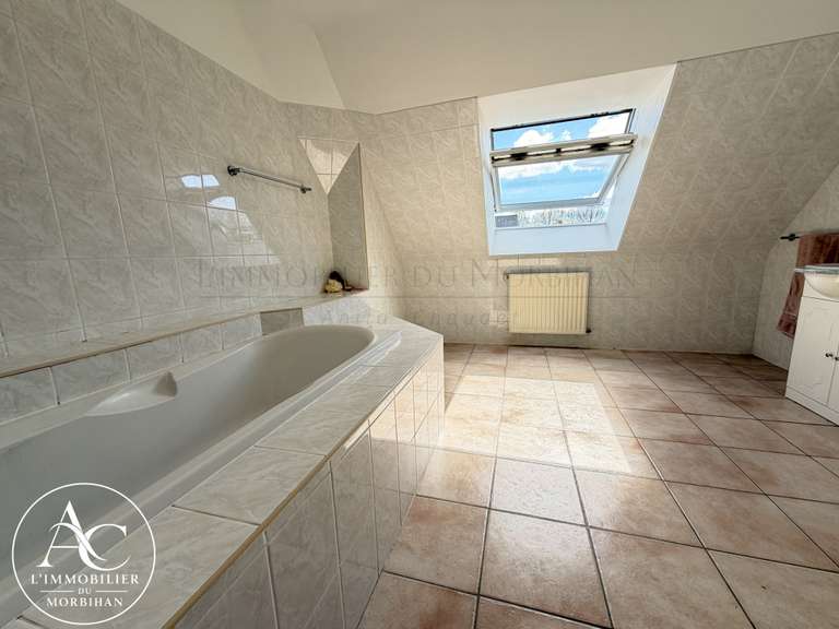 Maison Plescop - 4 chambres - 141m²