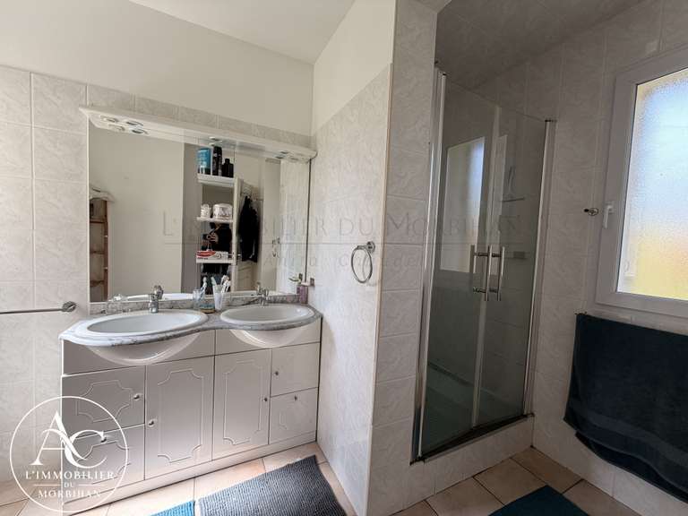 Maison Plescop - 4 chambres - 141m²