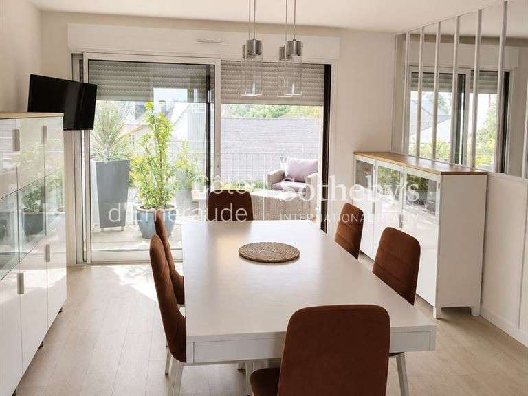 Appartement Pleurtuit - 3 chambres - 132m²