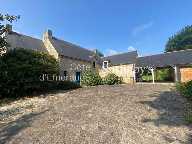 House Pleurtuit - 3 bedrooms - 220m²