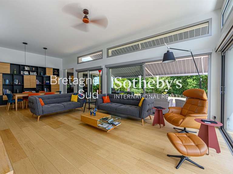 Maison Ploemeur - 3 chambres - 167m²