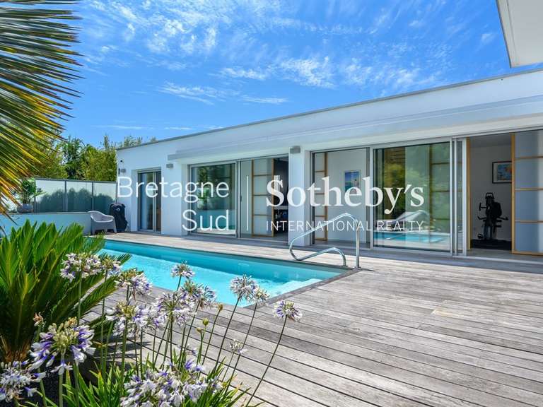 Maison Ploemeur - 3 chambres - 167m²