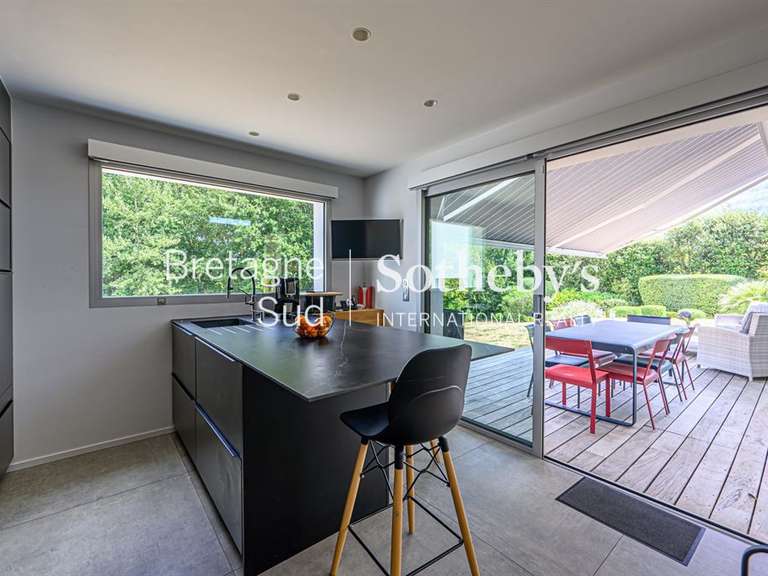Maison Ploemeur - 3 chambres - 167m²