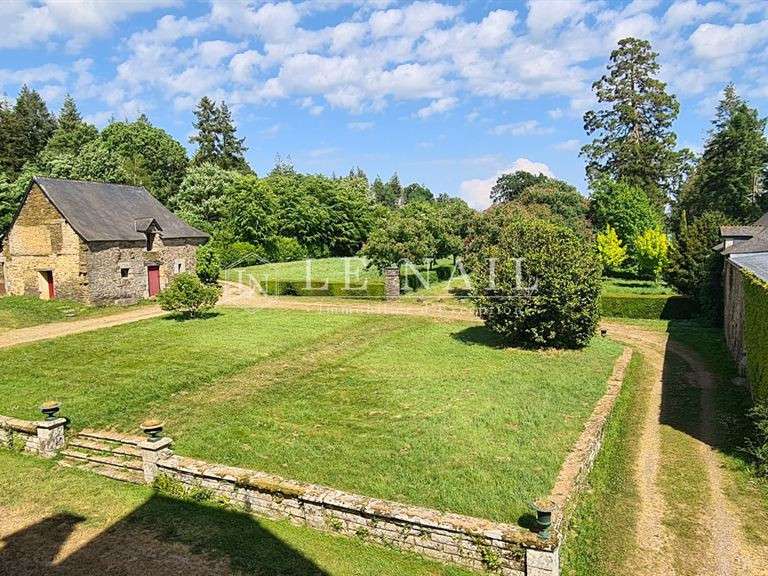 Château Ploërmel - 9 chambres - 510m²