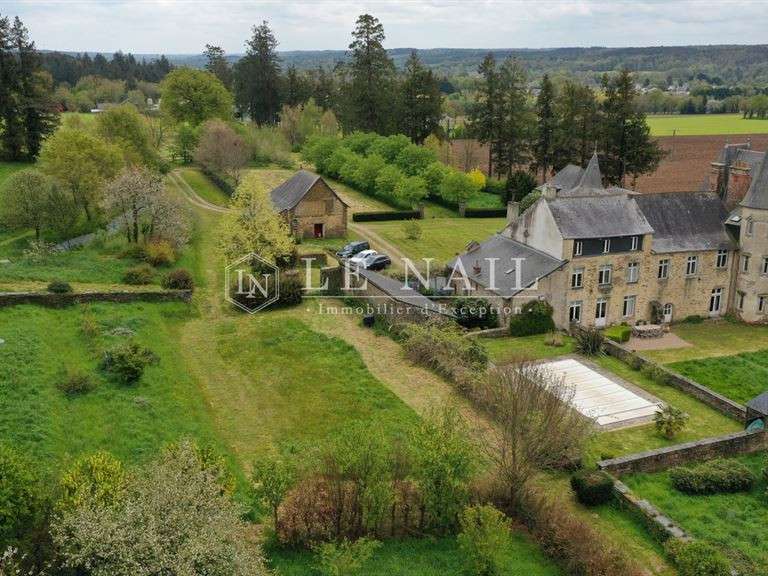 Château Ploërmel - 9 chambres - 510m²