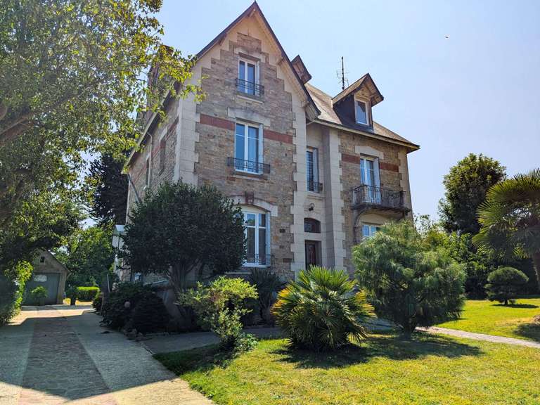 Maison Ploërmel - 7 chambres