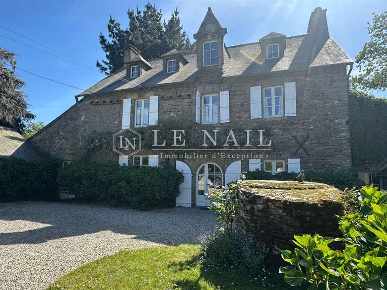 Manor Ploërmel - 6 bedrooms - 221m²