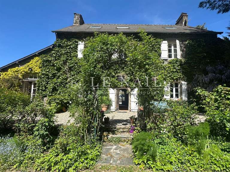 Manor Ploërmel - 6 bedrooms - 221m²