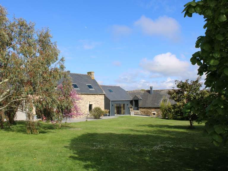 Maison Ploëzal - 441m²