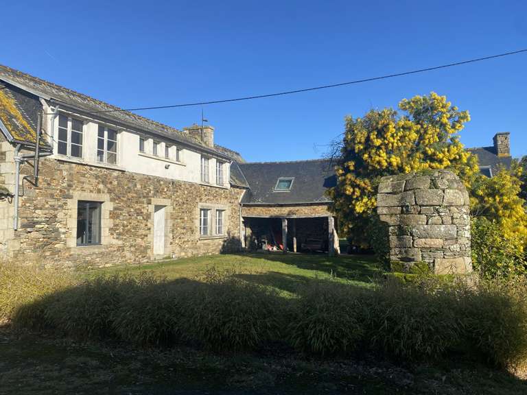 Maison Ploëzal - 441m²