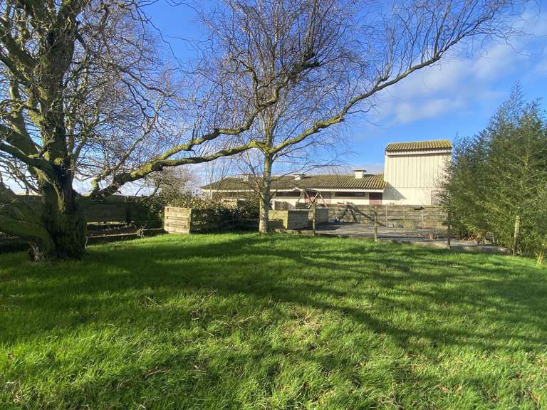 Maison Ploëzal - 441m²