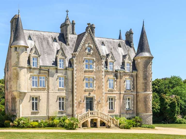 Château Plomelin - 11 chambres - 800m²