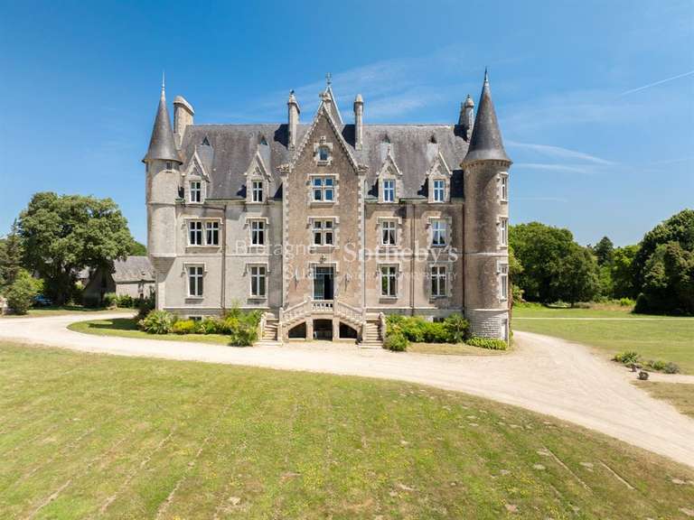 Château Plomelin - 11 chambres - 800m²