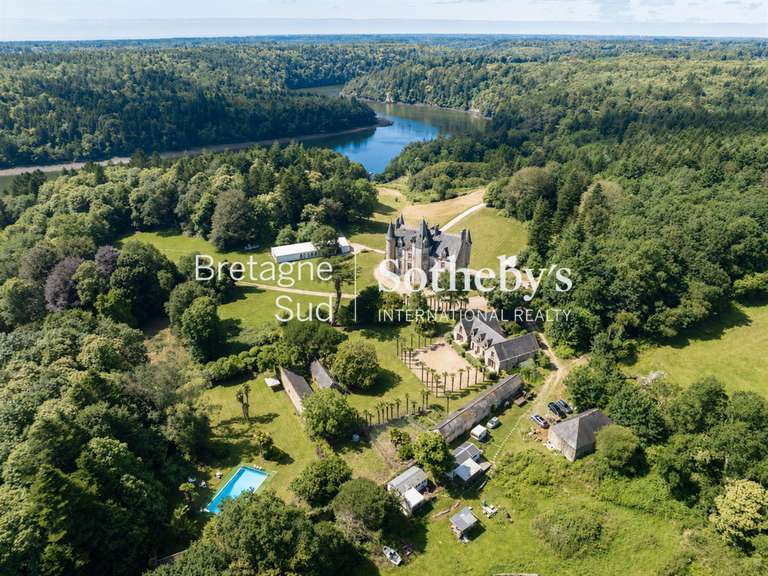 Château Plomelin - 11 chambres - 800m²