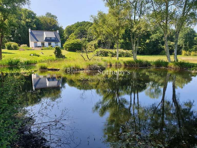 Maison Plomelin - 5 chambres - 150m²