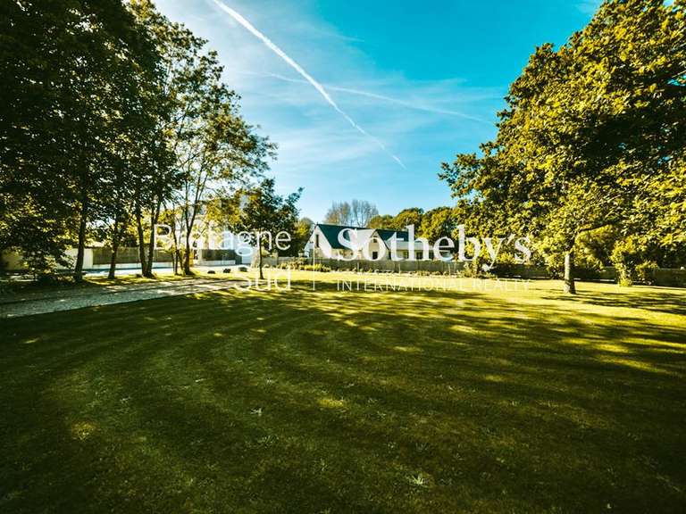Maison Plomeur - 10 chambres - 850m²