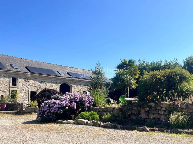 Maison Plomodiern - 466m²