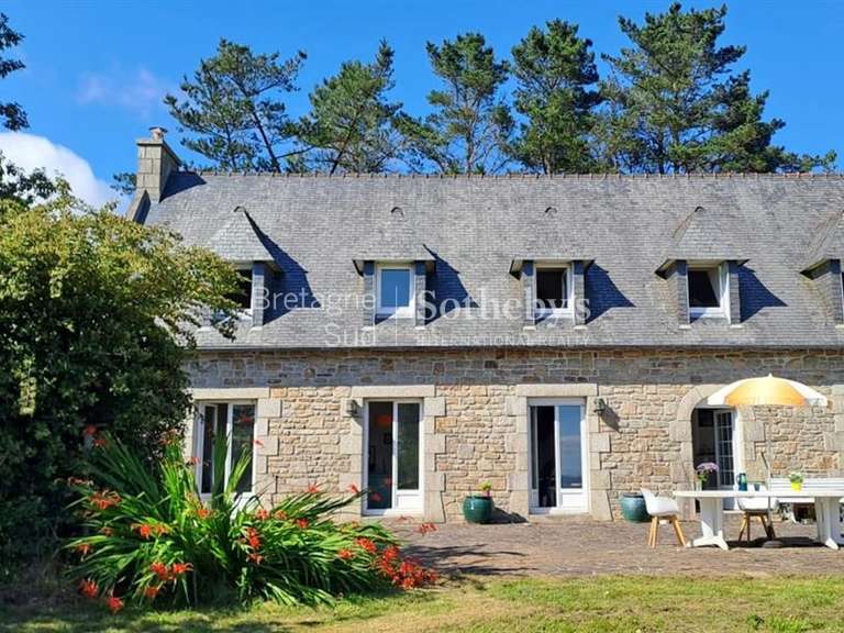 Maison Plomodiern - 4 chambres - 240m²