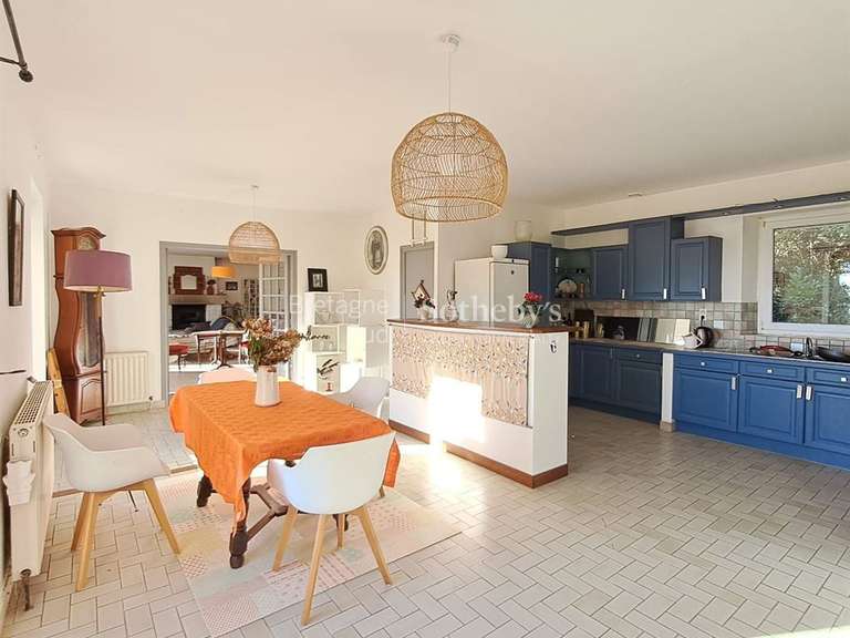 Maison Plomodiern - 4 chambres - 240m²