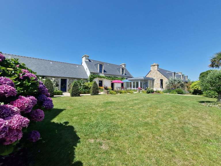 House Plonéour-Lanvern - 7 bedrooms