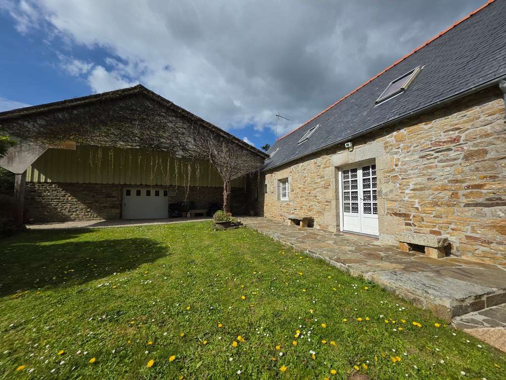Maison Plonéour-Lanvern