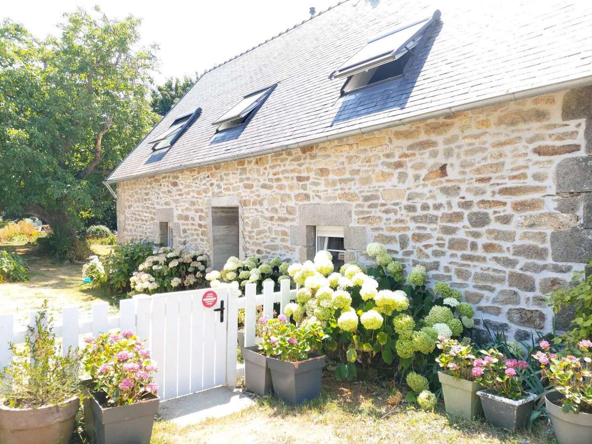 Maison Plonéour-Lanvern