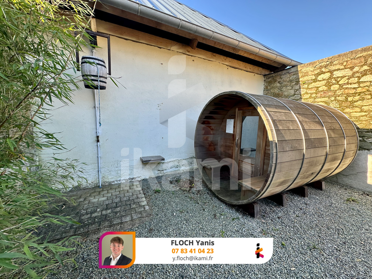 Maison Plonévez-Porzay - 13 chambres - 490m²