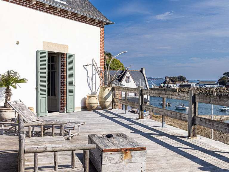 Maison Ploubazlanec - 5 chambres - 240m²