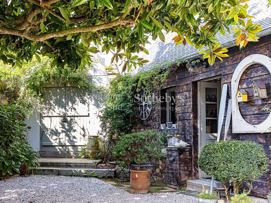 House Ploubazlanec
