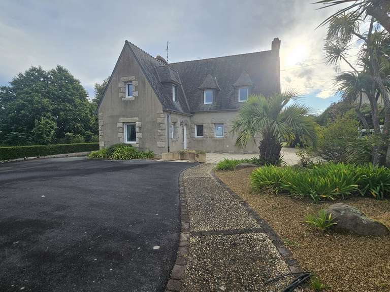 House with Sea view Ploubazlanec - 177m²