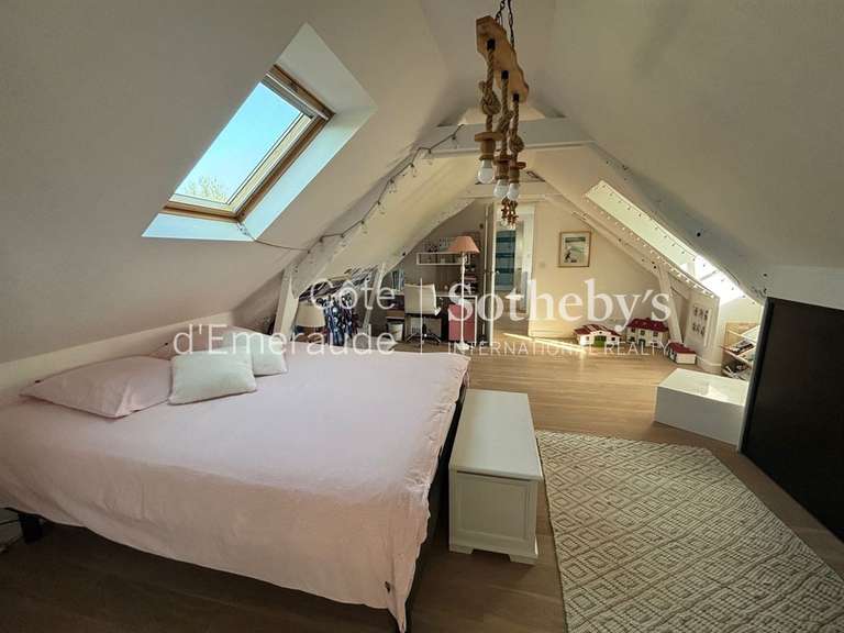 Maison Plouër-sur-Rance - 5 chambres - 240m²