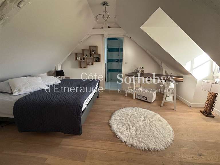 House Plouër-sur-Rance - 5 bedrooms - 240m²