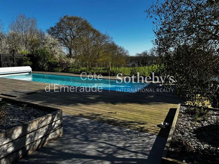 Maison Plouër-sur-Rance - 5 chambres - 240m²