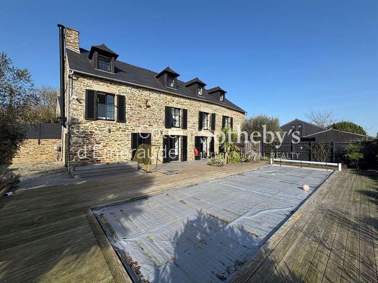 Maison Plouër-sur-Rance - 5 chambres - 240m²
