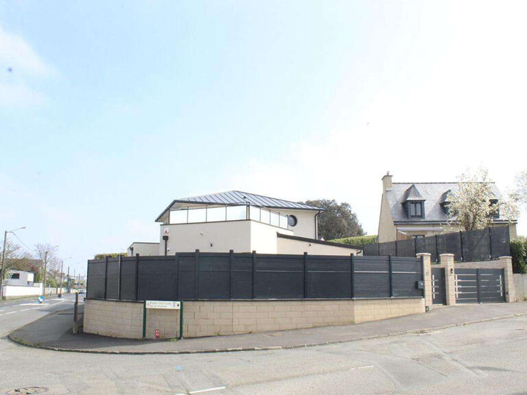 House Ploufragan - 5 bedrooms