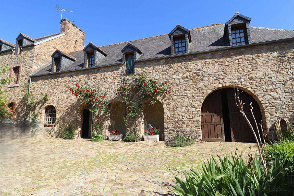 Property Plougasnou