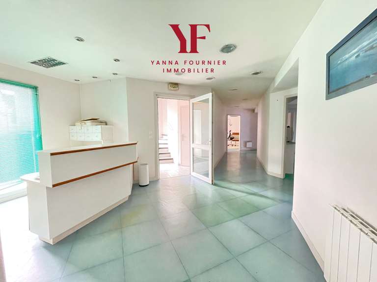 Maison Plougastel-Daoulas - 4 chambres - 303m²