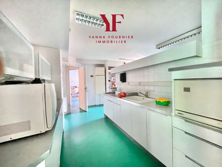 Maison Plougastel-Daoulas - 4 chambres - 303m²