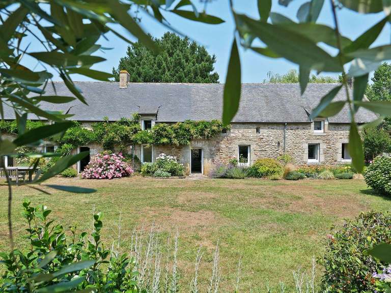 House Plougoumelen - 7 bedrooms