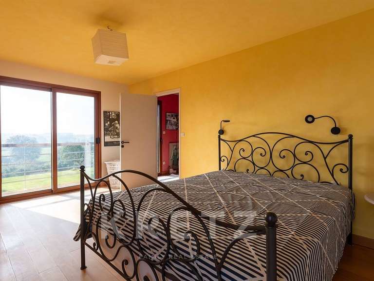 Maison Plouguiel - 5 chambres - 226m²