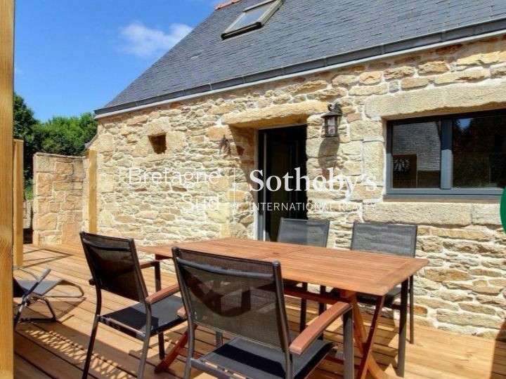 Maison Plouhinec - 8 chambres - 240m²