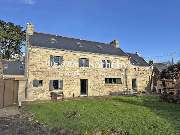 Maison Plouhinec - 8 chambres - 240m²