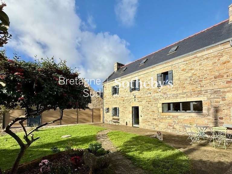 Maison Plouhinec - 8 chambres - 240m²