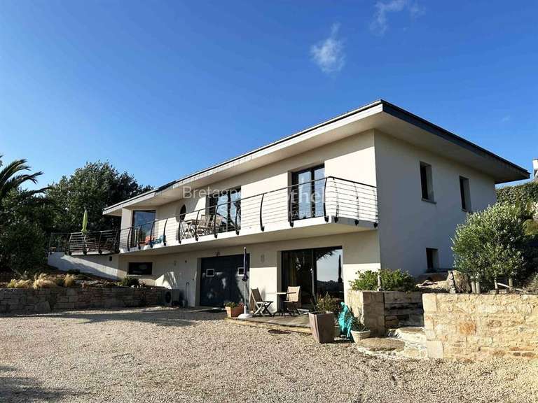 Maison Plouhinec - 6 chambres - 216m²